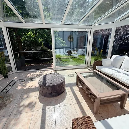 Ganzes Wald&welle - Bis 14 Personen - Großer Garten, 850m Ostsee, Kamin, Gratis Parkplatz&wifi Ferienhaus